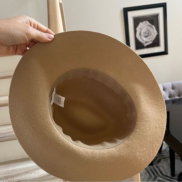 Phase 3 100% Wool Hat in Camel Tan NWOT - Picture 7 of 12